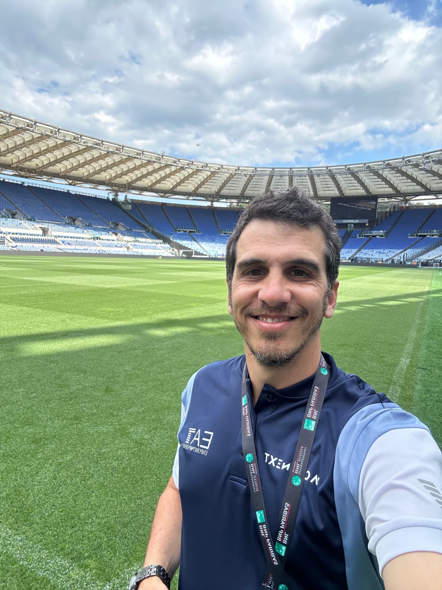 Luciano Perticarolli en el césped del Stadio Olimpico de Roma